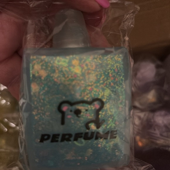 Prrfume squeezing squishes 2 for 5.00 - Picture 4 of 5